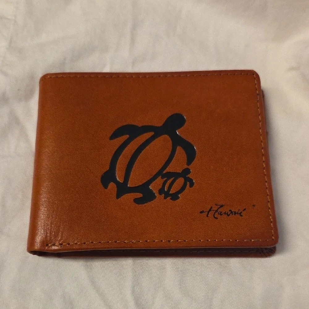 Hawaii Brown Leather Wallet with Turtle Design